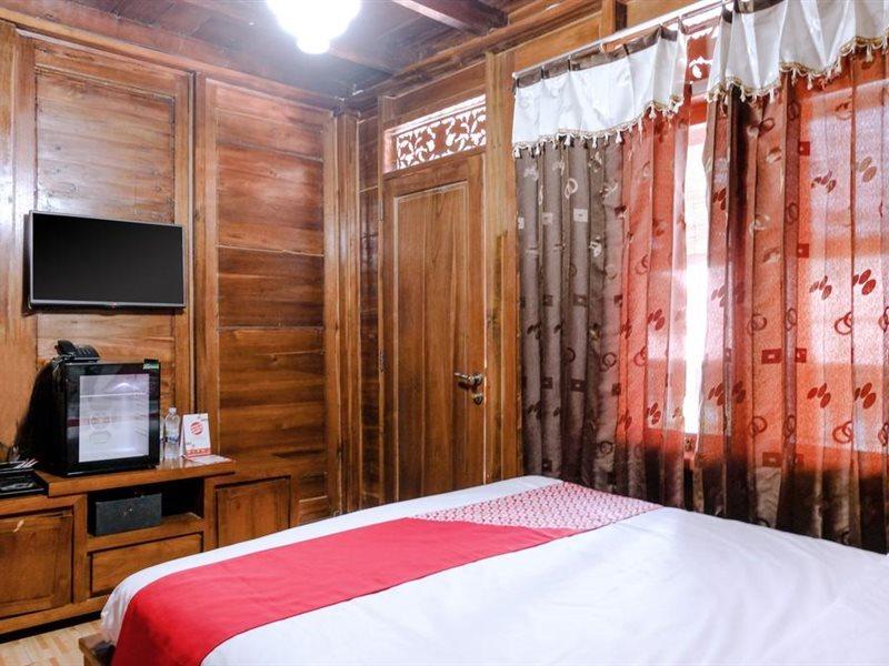 Capital O 892 Grand Pujon View Hotel And Resort บาตู ภายนอก รูปภาพ