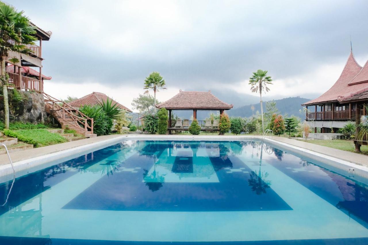 Capital O 892 Grand Pujon View Hotel And Resort บาตู ภายนอก รูปภาพ