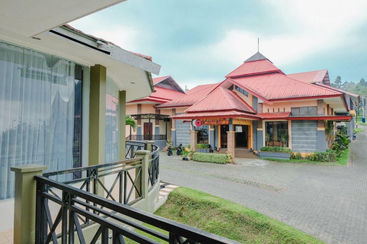 Capital O 892 Grand Pujon View Hotel And Resort บาตู ภายนอก รูปภาพ