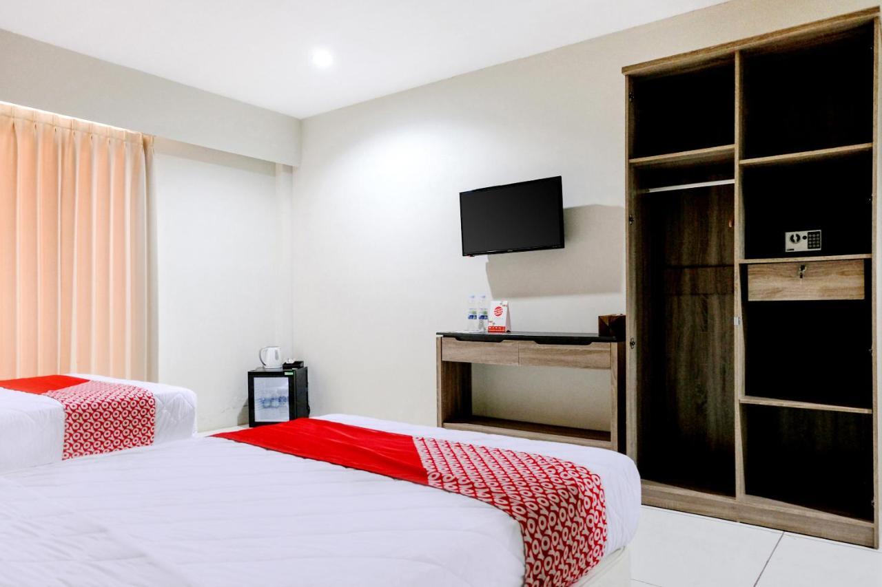 Capital O 892 Grand Pujon View Hotel And Resort บาตู ภายนอก รูปภาพ